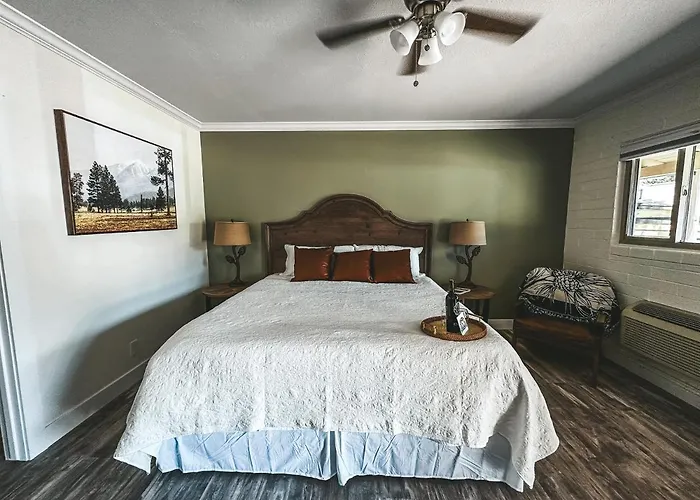 Woody Mountain 4* Flagstaff